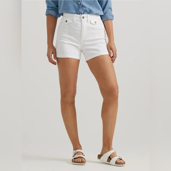 Lee Women's Legendary Seamed Shorts, Bright White, Size 14, NWT - Picture 2 of 15